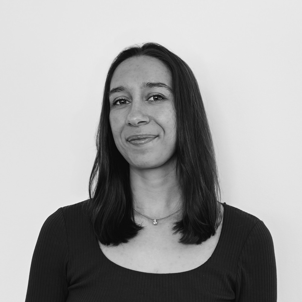 Portrait of Alex Ramirez.