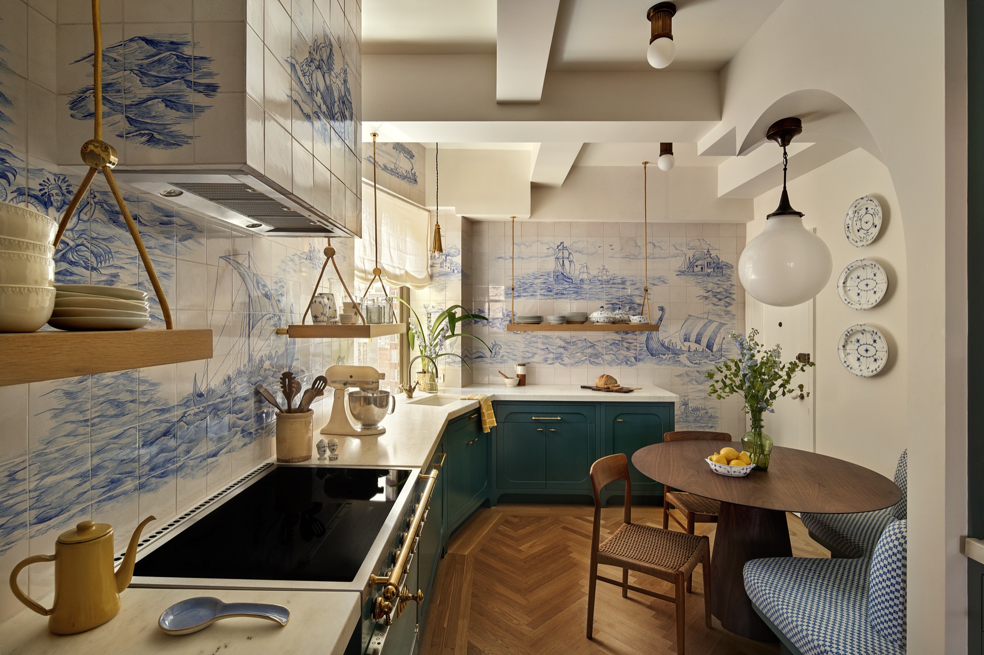 Upside Down Pied-à-Terre