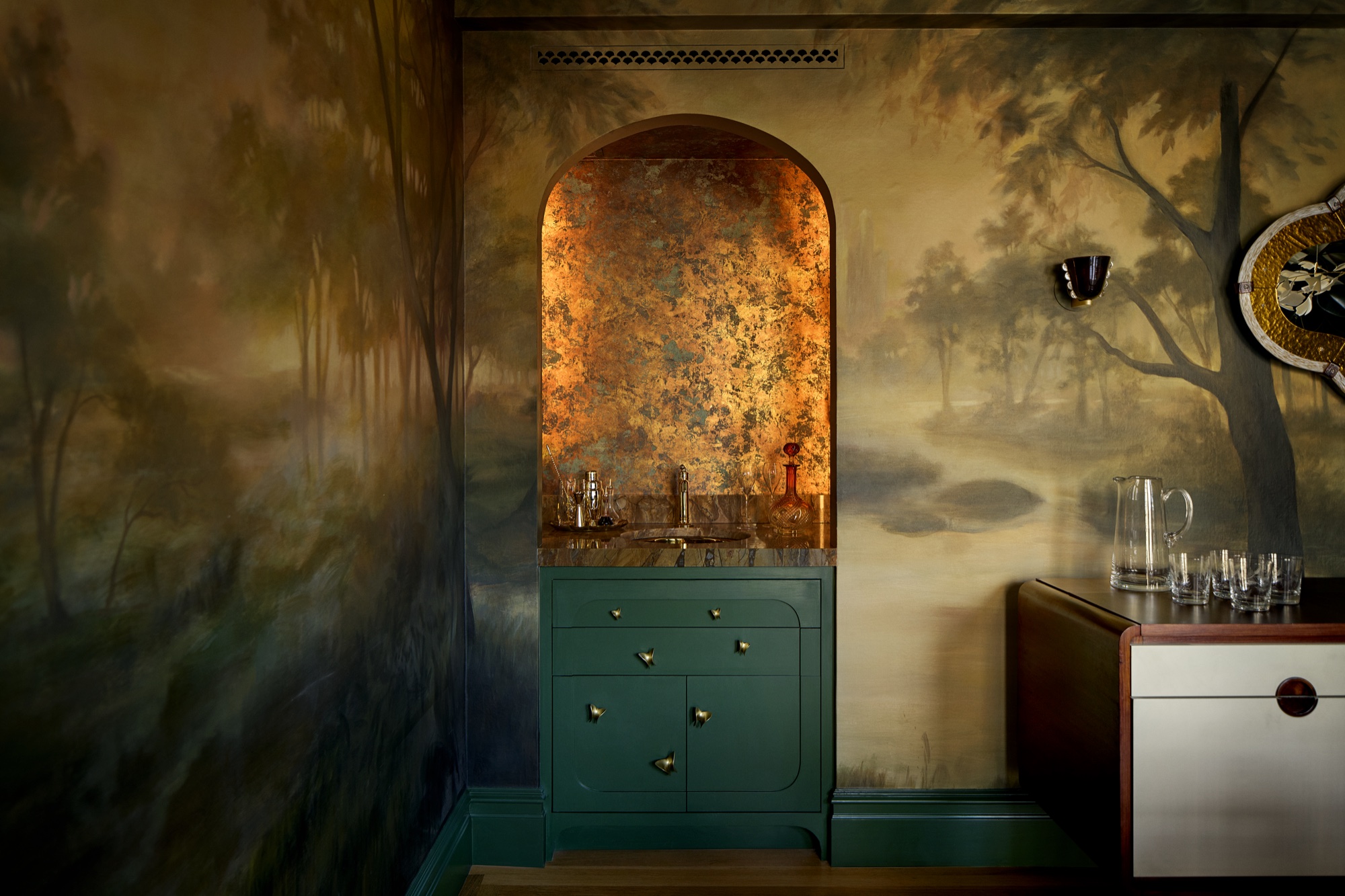 Upside Down Pied-à-Terre